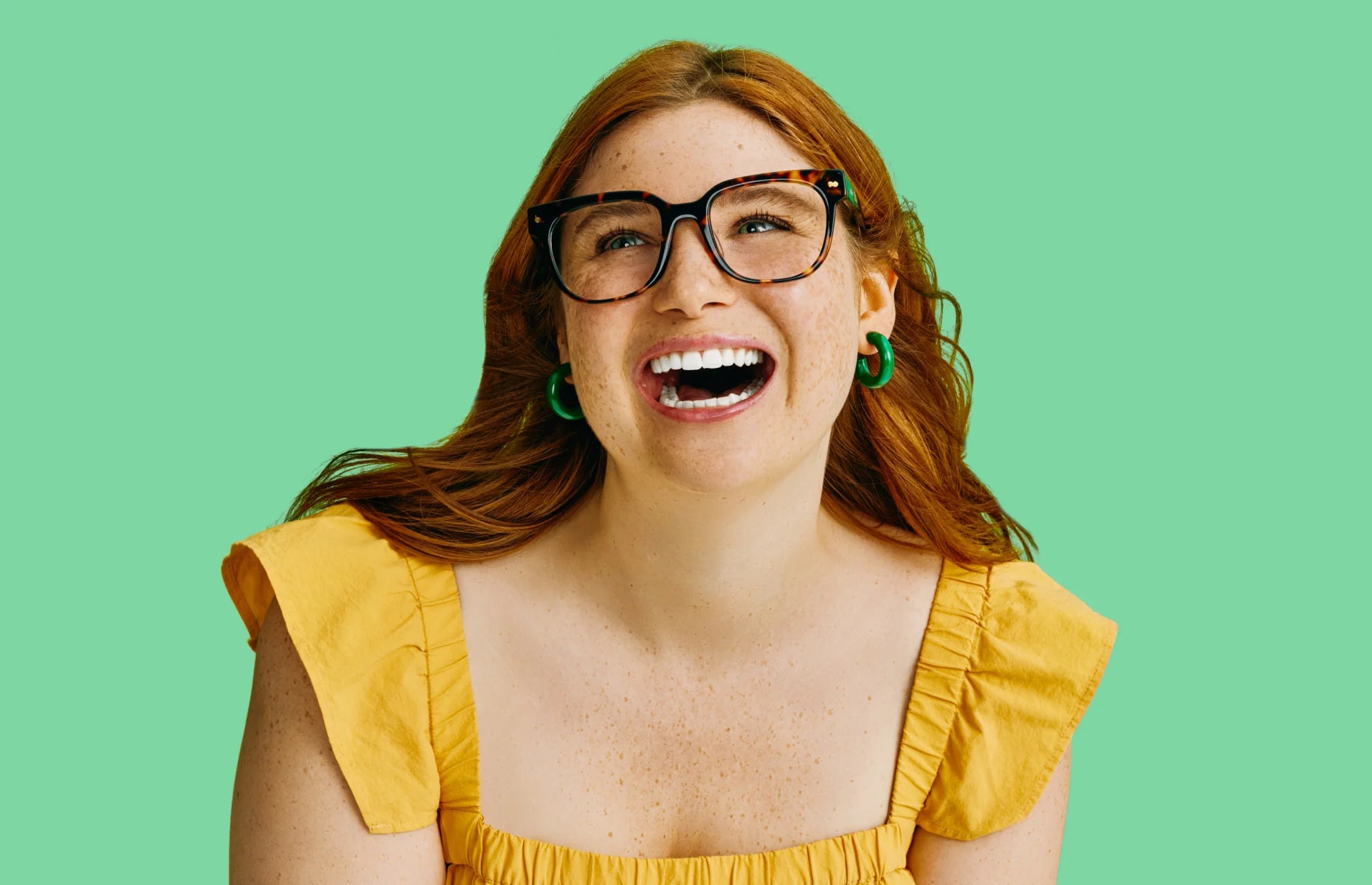 How To Wear Glasses With a Formal Dress: 5 Tips Pair Eyewear How To Wear Glasses With a Formal Dress: 5 Tips Pair Eyewear
