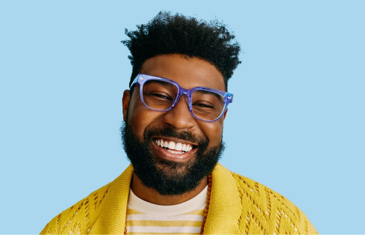 Purple eyes: person wearing a pair of eyeglasses