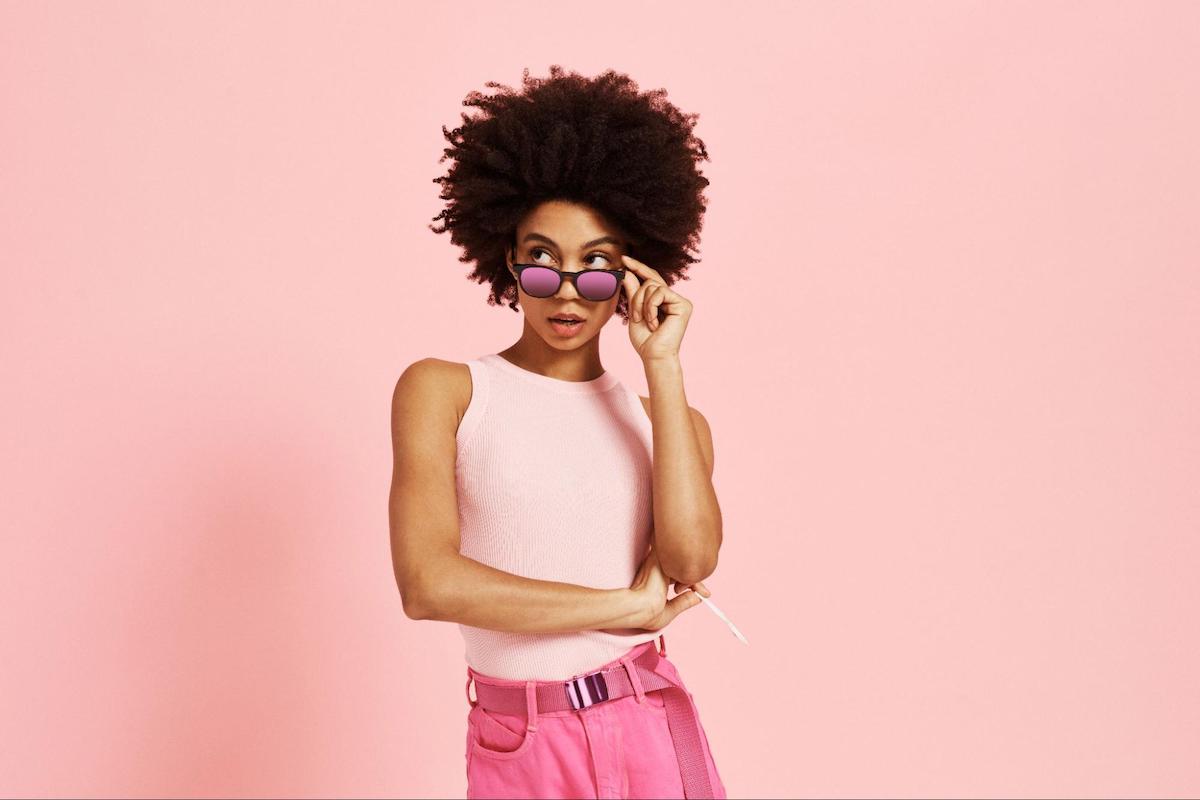 How to measure for sunglasses: woman posing at the camera