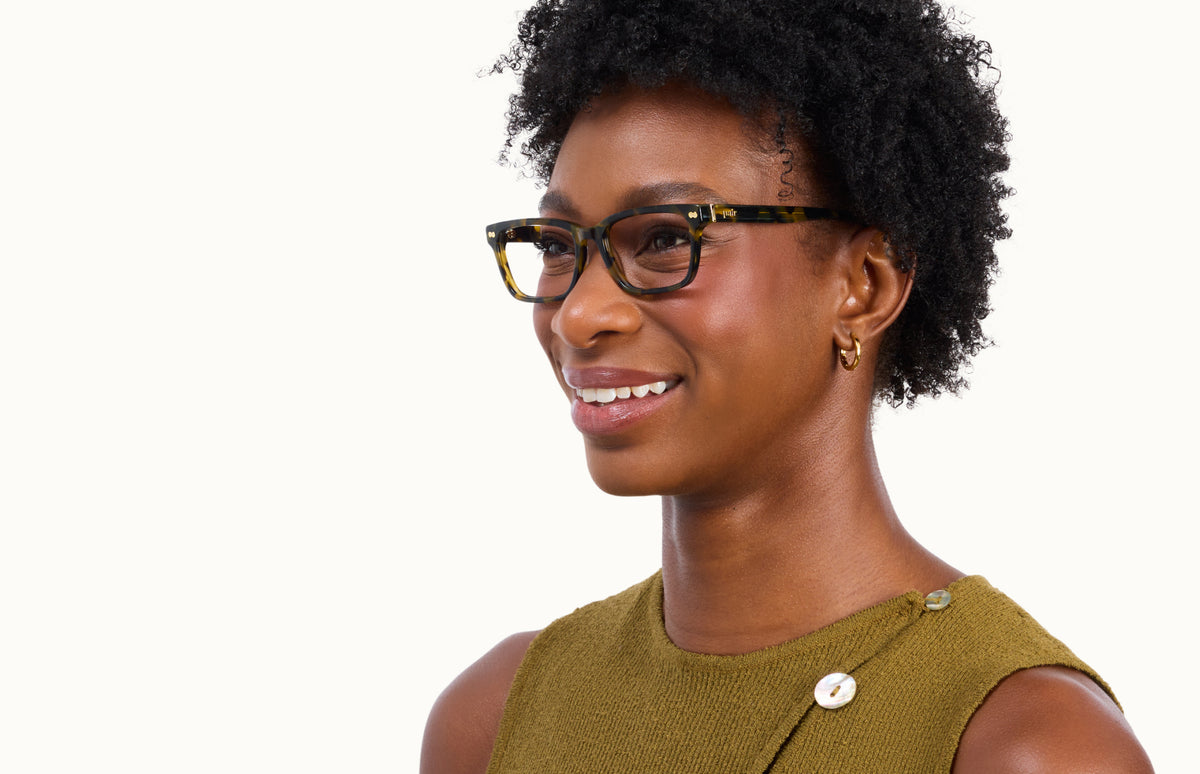The Linden - LifeStyle 2 - Pair Eyewear