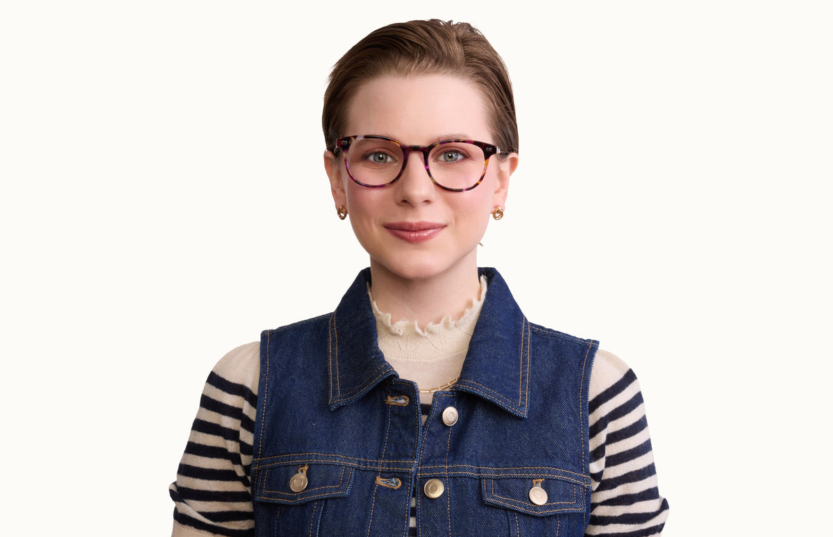 The Reese - LifeStyle 1 - Pair Eyewear