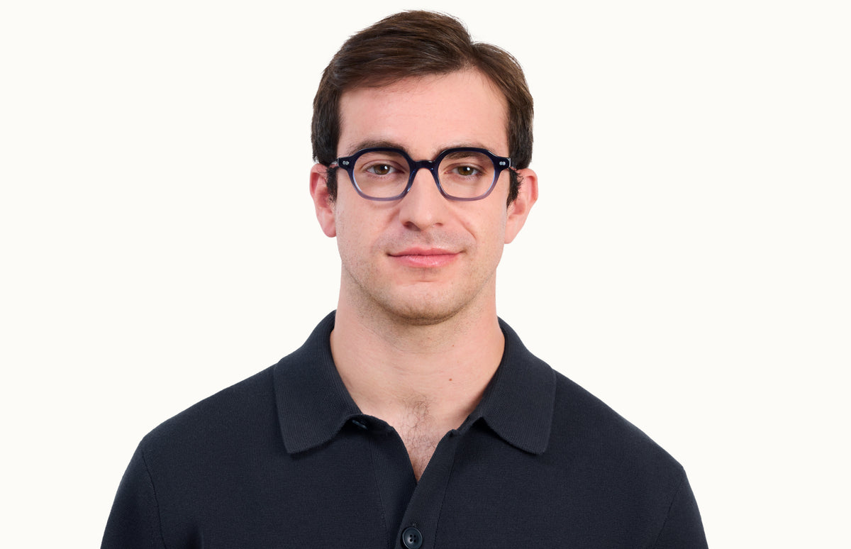 The Verne - LifeStyle 1 - Pair Eyewear