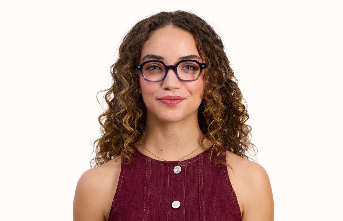 The Verne - LifeStyle 1 - Pair Eyewear