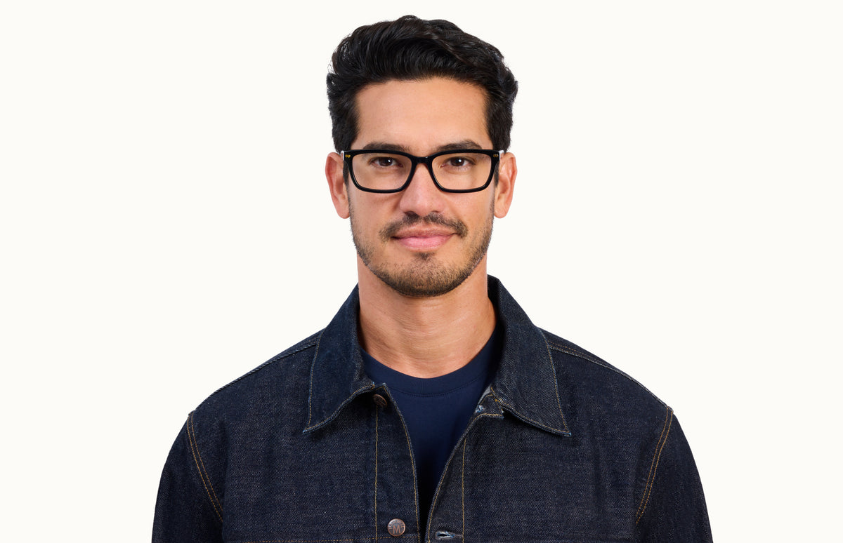 The Locke - LifeStyle 1 - Pair Eyewear