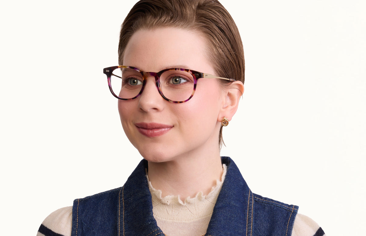 The Reese - LifeStyle 2 - Pair Eyewear