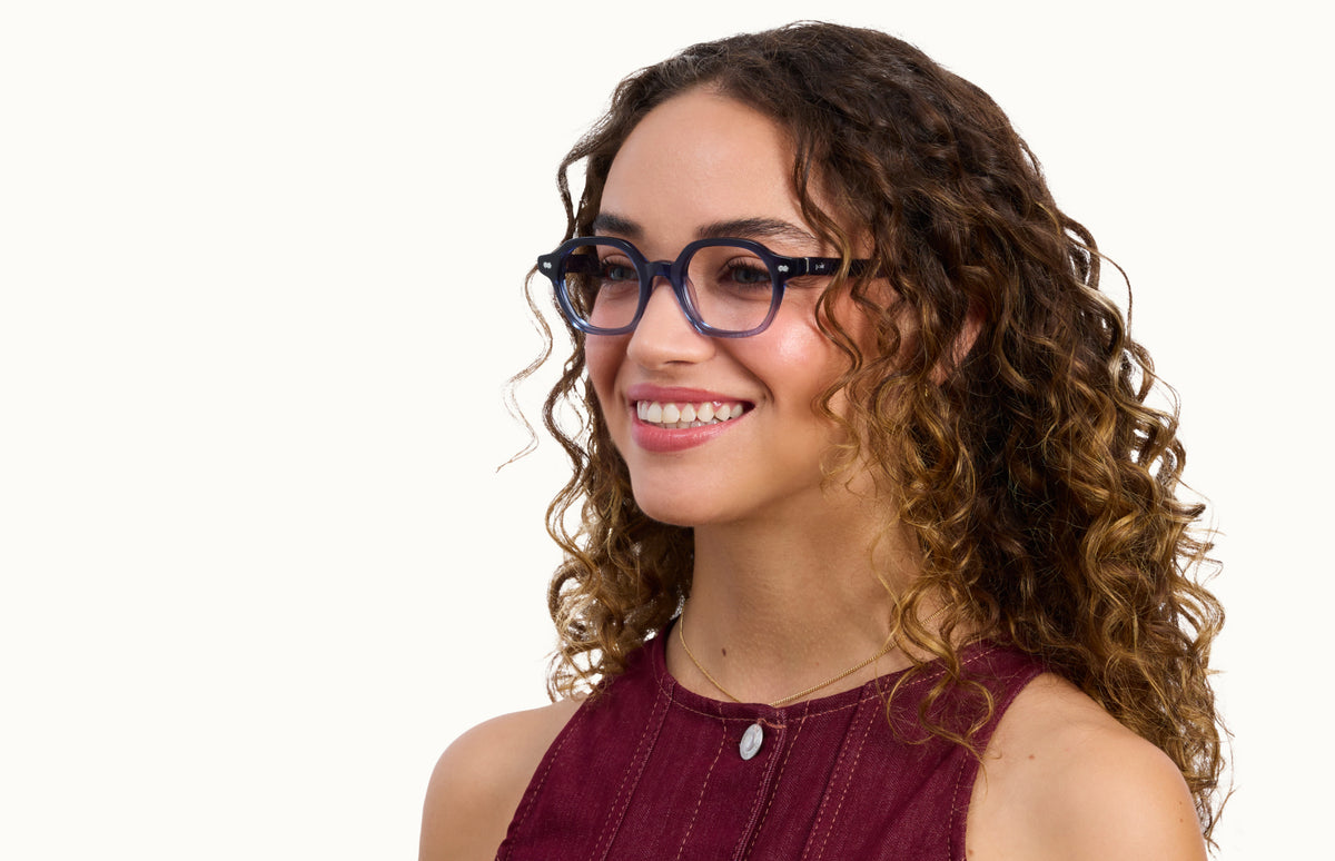 The Verne - LifeStyle 2 - Pair Eyewear