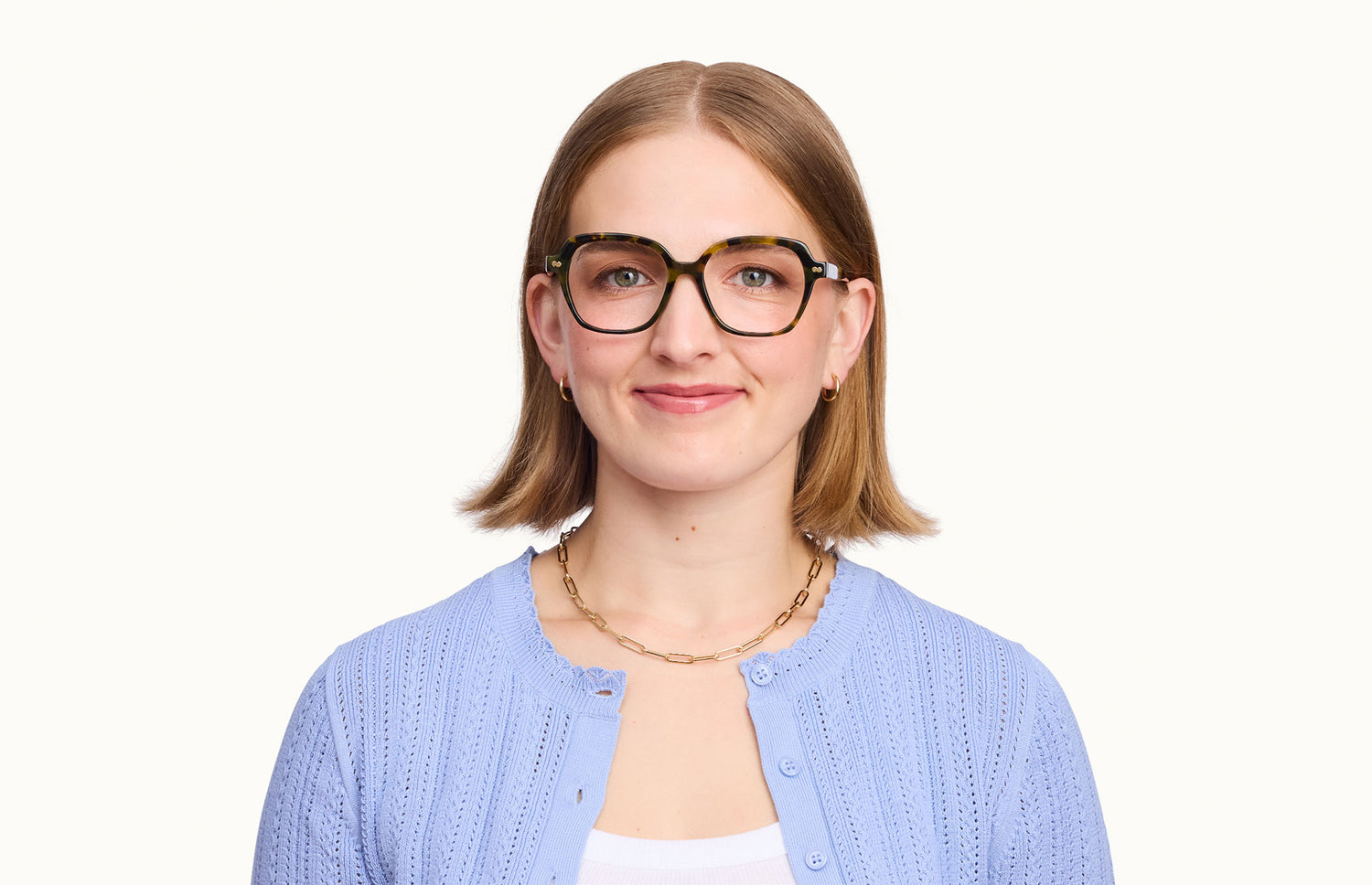 The Evelyn - LifeStyle 1 - Pair Eyewear