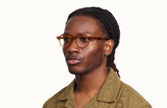 The Leigh - LifeStyle Thumbnail 2 - Pair Eyewear