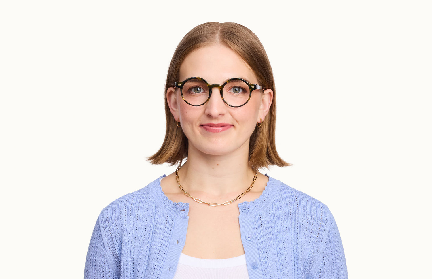 The Leigh - LifeStyle 1 - Pair Eyewear