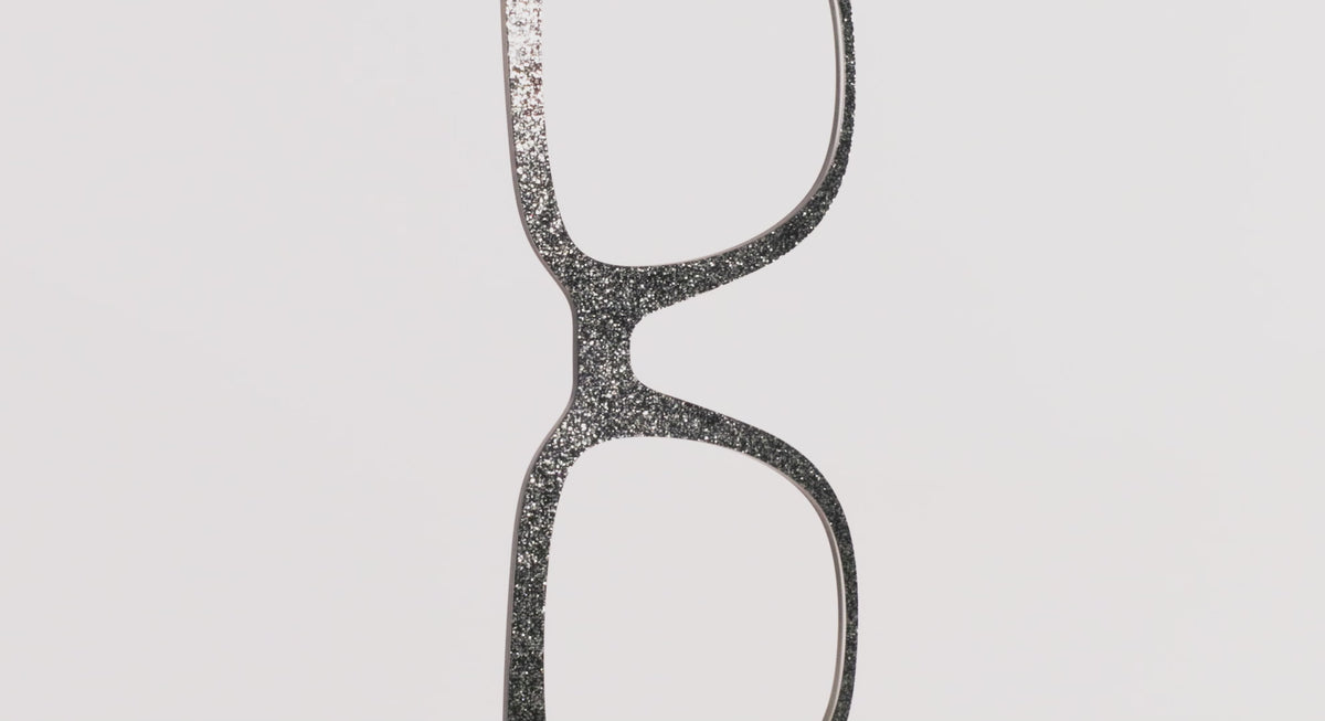 The Silver Shimmer - LifeStyle Thumbnail Video1 - Pair Eyewear