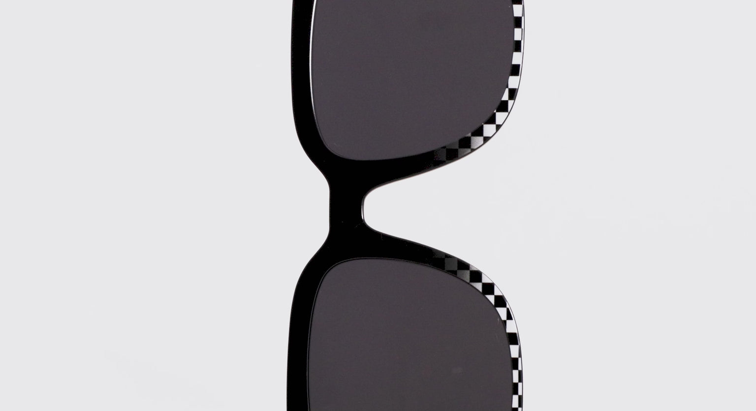 The Polarized Checkerboard Fade Sun Top - LifeStyle Thumbnail Video1 - Pair Eyewear