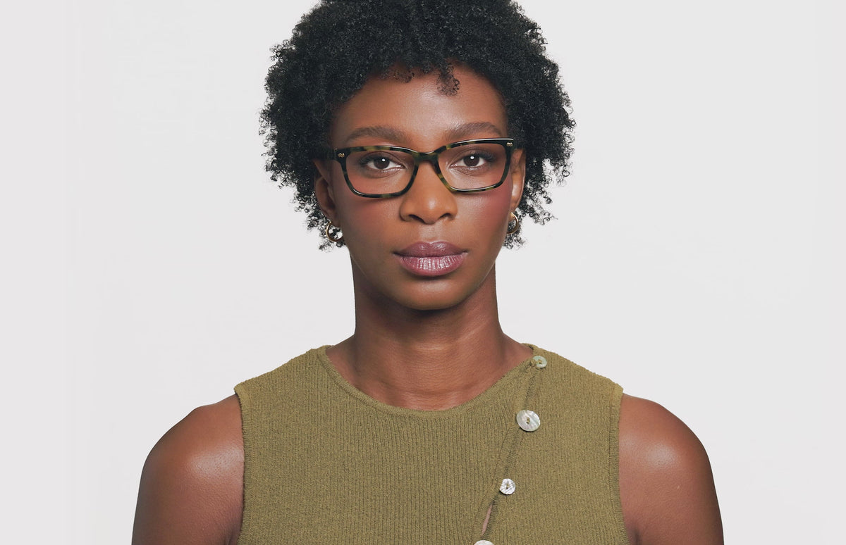 The Linden - LifeStyle Thumbnail 3 - Pair Eyewear