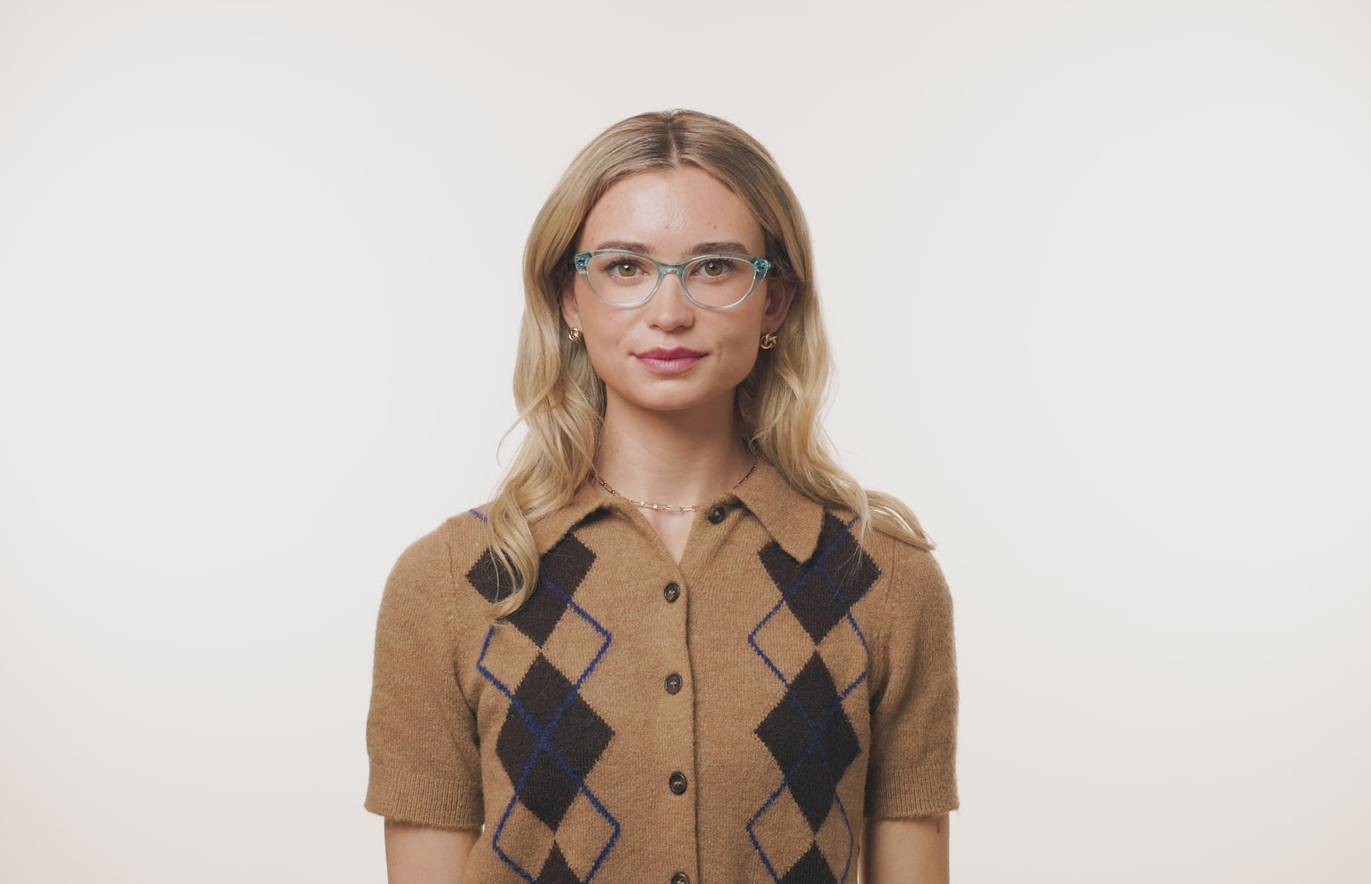 The ella - Lensless - LifeStyle Thumbnail 2 - Pair Eyewear