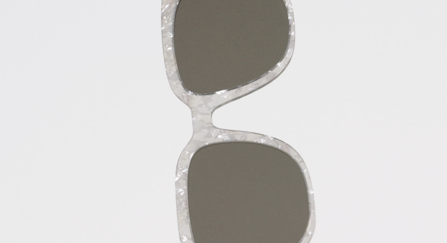 The Polarized White Quartz Pearl Sun Top - LifeStyle Thumbnail Video1 - Pair Eyewear