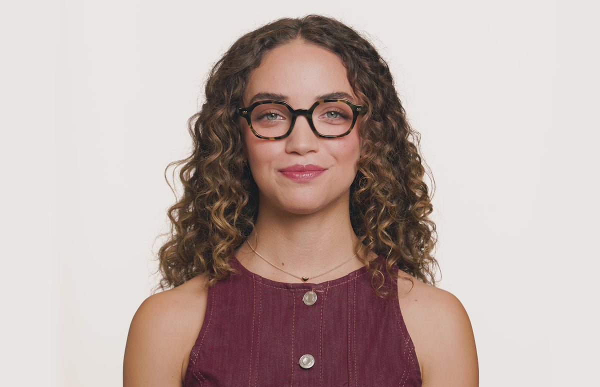 The Verne - LifeStyle Thumbnail 3 - Pair Eyewear